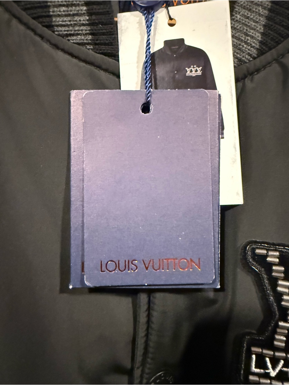 Louis Vuitton Embellished nylon baseball Bomber Jacket with Crest Patch FW24 1:1 - Picture 4 of 12